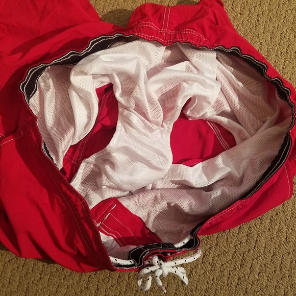 Lands' End Mens Solid Volley Swim Trunks Red - Picture 6 of 8